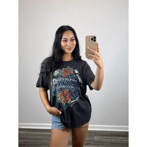 Daydreamer Chris Stapleton Distressed Horseshoe Merch Tee in Washed Black Small